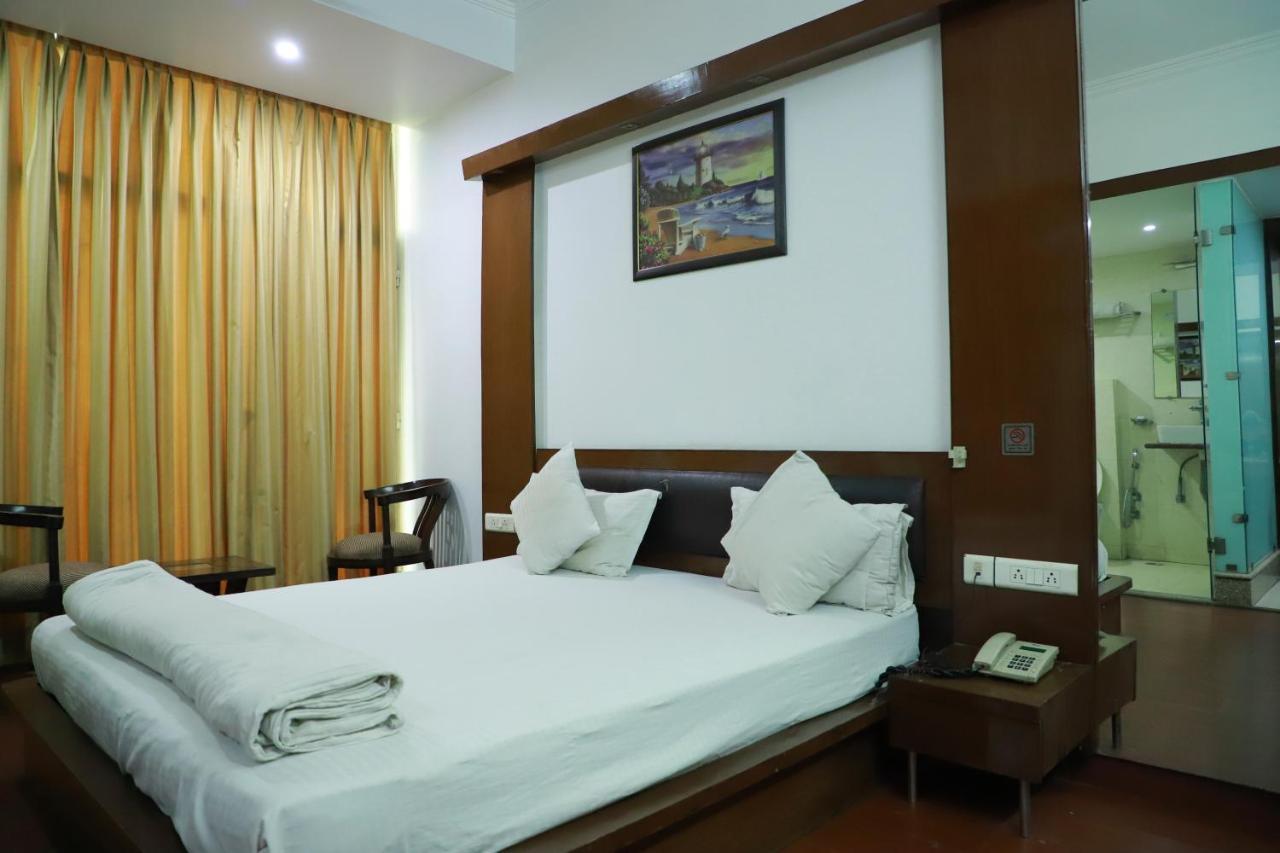 Hotel Parth Inn ガーズィヤーバード エクステリア 写真