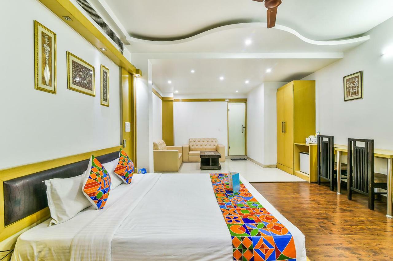 Hotel Parth Inn ガーズィヤーバード エクステリア 写真