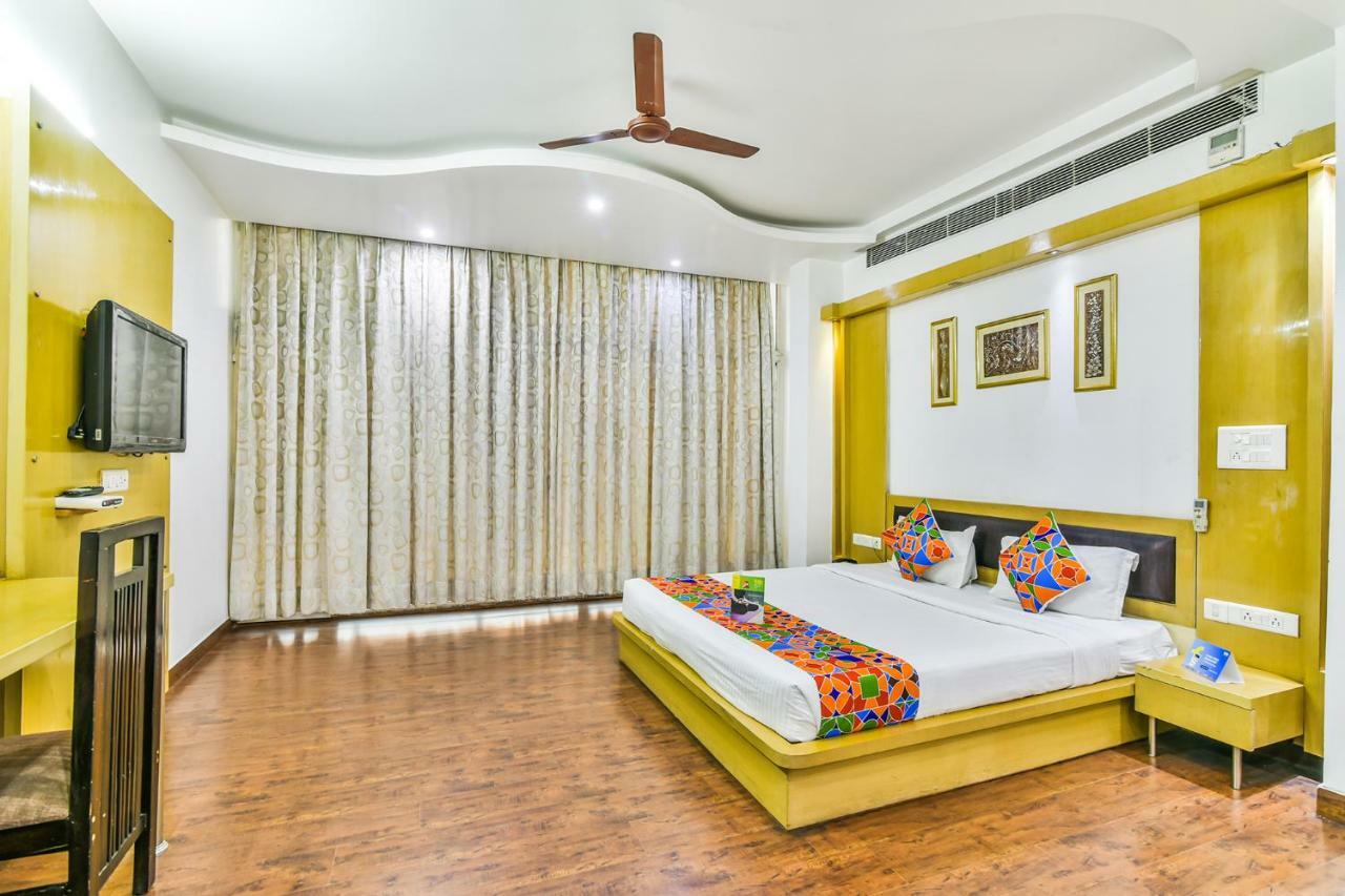 Hotel Parth Inn ガーズィヤーバード エクステリア 写真